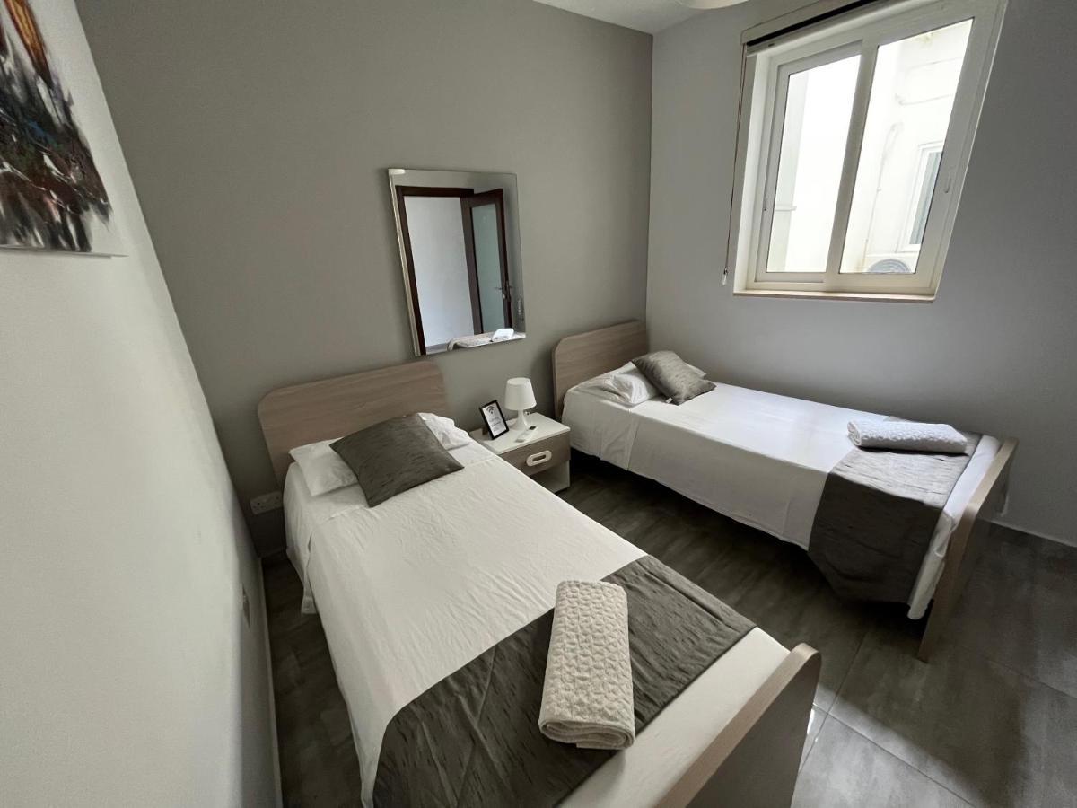 F8 Modern And Bright Apartment In Malta Мсида Экстерьер фото